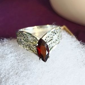 Vintage Sterling Silver Garnet Size 9 Ring